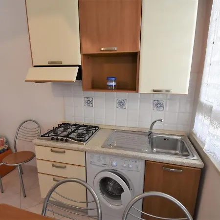 Apartamento Doria Uno By Interhome